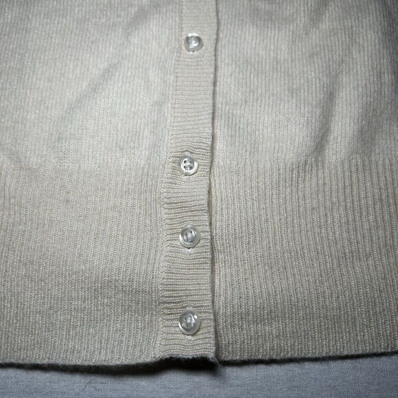 Lord & Taylor 100% cashmere cardigan sweater in an ivory Women's 1X, Granny - Picture 6 of 6